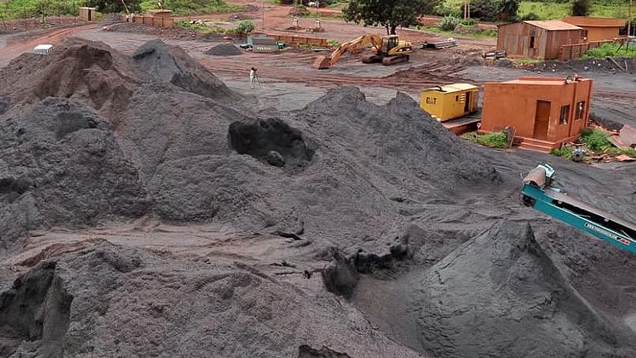 Bengaluru court sentences five for illegal iron ore export to China