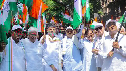 ಜೈ ತಿರಂಗಾ ಯಾತ್ರೆಯಲ್ಲಿ ಕಾಂಗ್ರೆಸ್ ನಾಯಕರು