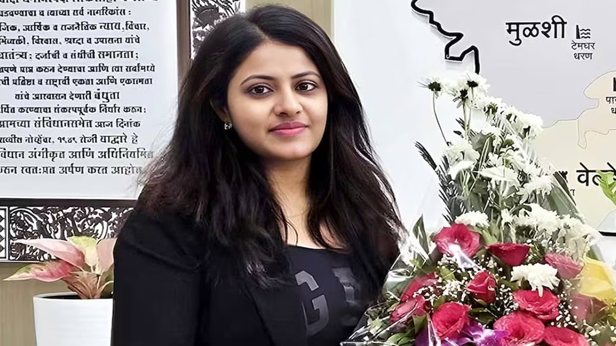 ex-IAS probationer Puja Khedkar