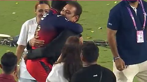 Virat Kohli hugging Ravi Shastri 