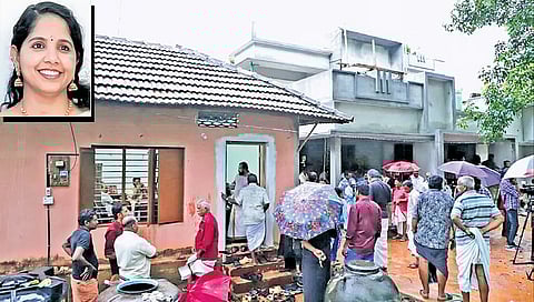People gathered at Ranjitha’s residence at Vadakkekavala in Pullad, 