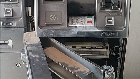 miscreants break into ATM