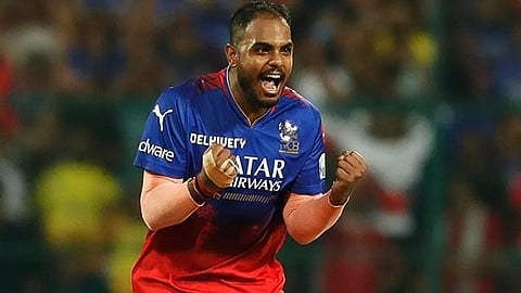 Bangladesh - India team