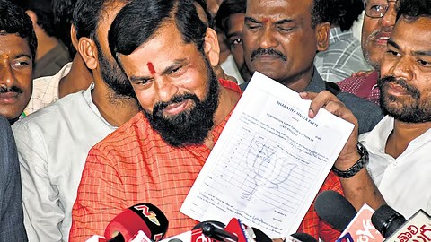 'ಅಪ್ರಸ್ತುತ, ಹೊಂದಿಕೆಯಾಗಲ್ಲ': ಫೈರ್ ಬ್ರಾಂಡ್ ಟೈಗರ್ Raja Singh ಗೆ BJP ಶಾಕ್!