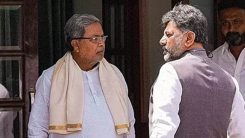 ಬಲಾಬಲ ಪ್ರದರ್ಶನಕ್ಕೆ ಸಿದ್ದವಾದ ಸಿದ್ದು (ನೇರ ನೋಟ)