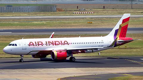 Delhi airport: ಲ್ಯಾಂಡಿಂಗ್ ವೇಳೆ ಏರ್ ಇಂಡಿಯಾ ವಿಮಾನದಲ್ಲಿ ಬೆಂಕಿ!