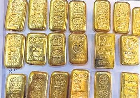 GOLD BAR