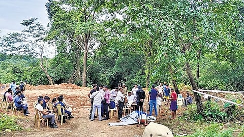 ಧರ್ಮಸ್ಥಳ ಸಾಮೂಹಿಕ ಅಂತ್ಯಕ್ರಿಯೆ ಪ್ರಕರಣ: ಹೊಸ ಸ್ಥಳದಲ್ಲಿ SIT ಶೋಧ, ಯಾವುದೇ ಕಳೇಬರ ಪತ್ತೆ ಇಲ್ಲ