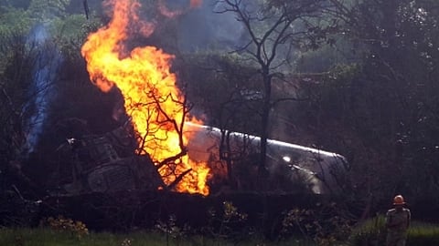 Fire to tanker 