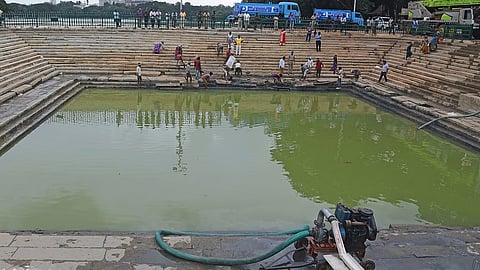BBMP workers at Kalayani in Ulsoor lake 