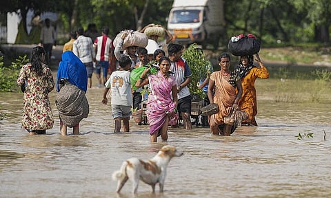 Yamuna swells to 207 metres, floods Delhi’s low-lying areas and markets