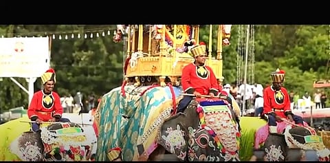 ಮೈಸೂರು ದಸರಾ ಹಾಡು ಗಾಯಕ ರಾಜೇಶ್ ಕೃಷ್ಣನ್ ಧ್ವನಿಯಲ್ಲಿ ಬಿಡುಗಡೆ: Video ಇಲ್ಲಿದೆ
