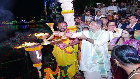 ಕಾವೇರಿ ಆರತಿಗೆ ಶಿವಕುಮಾರ್ ಚಾಲನೆ