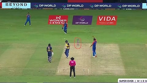 Dasun Shanaka was given not out despite being run out