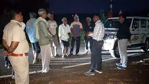 Forest department officials conducting an inquiry at Sulegali village in Khanapur taluk.