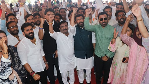 Sathosh lad others in protest