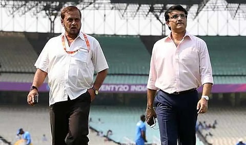 Pitch Curator Sujan Mukherjee with Anil kumble