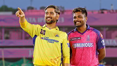MS Dhoni - Sanju Samson