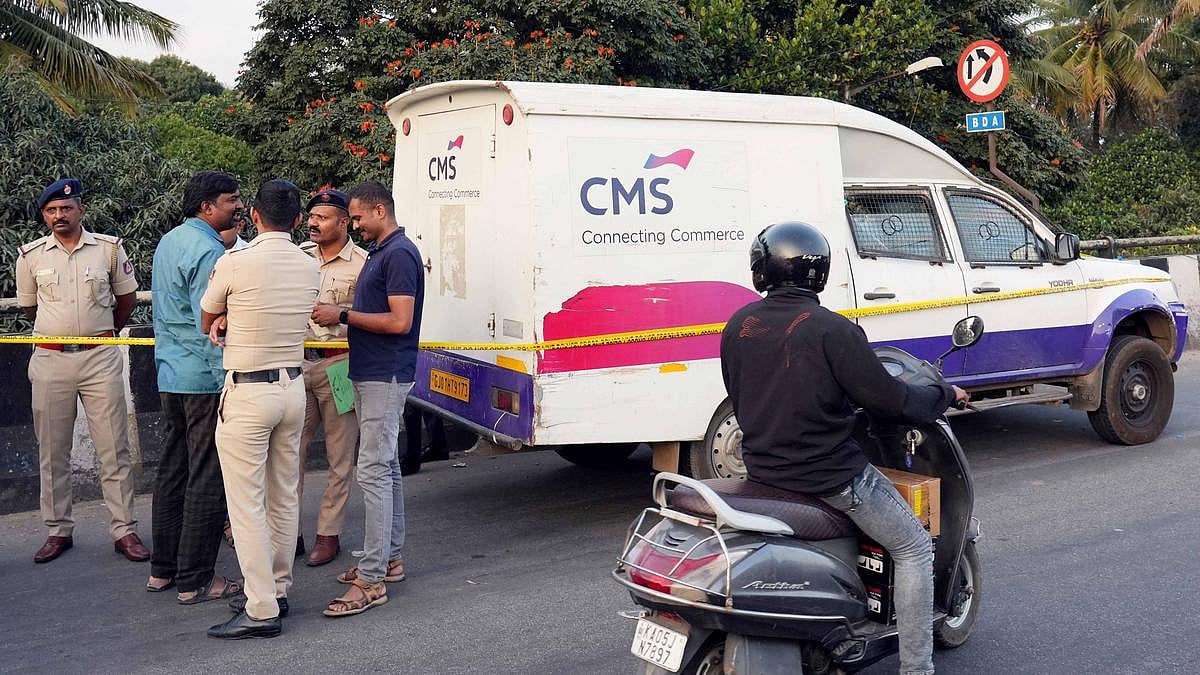 ATM Van Robbery: 'ನಾನೇ ಬರ್ಬೇಕು ಅಂದ್ಕೊಡಿದ್ದೆ.. ನೀವೇ ಬಂದ್ರಿ..'; ಪೊಲೀಸರ ...