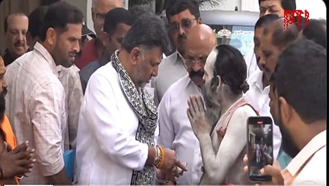 Sadhus arrive at the residence of Deputy CM DK Shivakumar