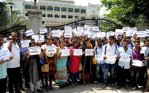 vacancies expose fiscal strain