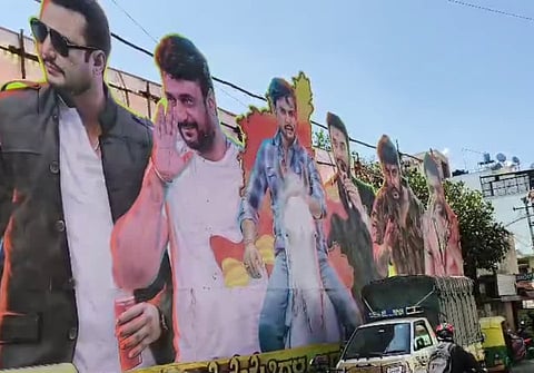 ಥಿಯೇಟರ್ ನಲ್ಲಿ 'ಡೆವಿಲ್' ದರ್ಶನ: ಮುಗಿಲುಮುಟ್ಟಿದ ಫ್ಯಾನ್ಸ್ ಸಂಭ್ರಮ, ಕೇಕೆ...Video