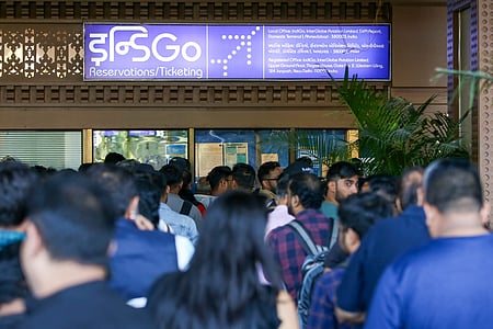 IndiGo offers travel vouchers of Rs 10k as compensation