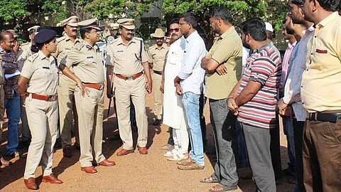 ರೌಡಿಶೀಟರ್‌ ಮೌಖಿಕವಾಗಿ ಕರೆಸಿಕೊಳ್ಳಲು ಬ್ರೇಕ್‌; SMS ಅಥವಾ WhatsApp ಬಳಸಿ: ಪೊಲೀಸರಿಗೆ ಹೈಕೋರ್ಟ್‌ ಸೂಚನೆ!