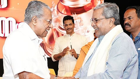 Siddaramaiah  And Pinarayi Vijayan 