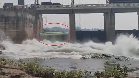 Heavy water pressure damages crest gate of India’s first private barrage