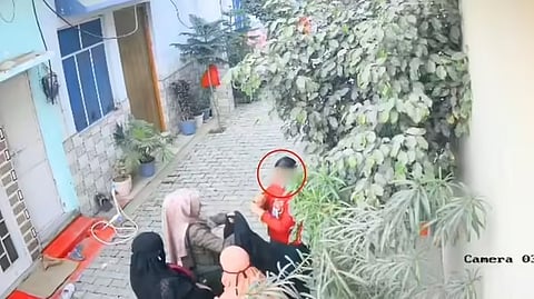 Female Muslim friend forced a Hindu minor girl to wear Burqa