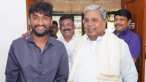 Bigg Boss Winner Ghilli nata with cm Siddaramaiah