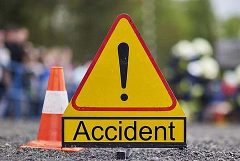 ತುಮಕೂರು: ನಿಂತಿದ್ದ ಲಾರಿಗೆ ಕಾರು ಡಿಕ್ಕಿ; ಸ್ಥಳದಲ್ಲೇ ಮೂವರು ಸಾವು