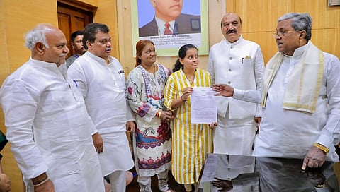 Mahantesh Bilgi's daughter gets govt job after his death in car crash