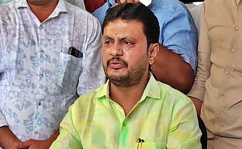 ಅಧಿಕಾರ ಹಂಚಿಕೆ ಒಪ್ಪಂದ ಆಗಿದೆ, ಡಿಕೆಶಿ ಏನೇ ಹೇಳಿದರೂ ಮಾಡಲು ನಾವು ಸಿದ್ಧ, ಪ್ರಾಣ ಬೇಕಾದ್ರೂ ಕೊಡ್ತೀವಿ: ಬಸವರಾಜ್ ಶಿವಗಂಗಾ 