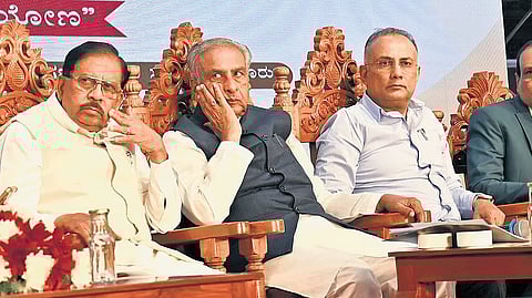 Basavaraj Horatti, Dinesh Gundu Rao, Parameshwar and other dignitaries at the Nasha Mukt Karnataka event at Vidhana Soudha in Bengaluru on Wednesday 