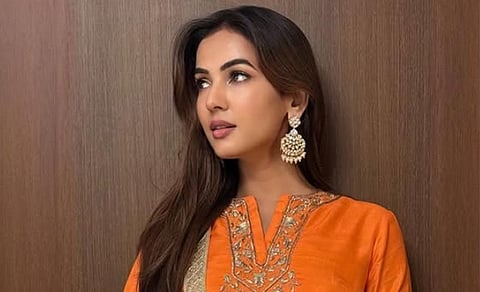 "No clear way to return to India": Actor Sonal Chauhan stranded in Dubai, seeks help from PM Modi