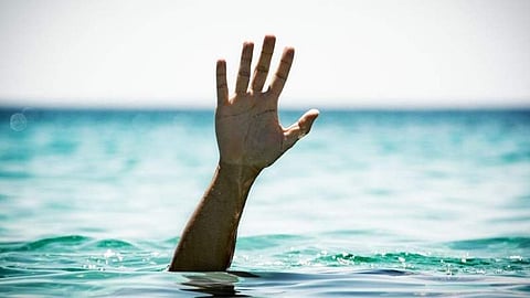 ಮೂವರು ಯುವಕರು ಸಮುದ್ರ ಪಾಲು.!