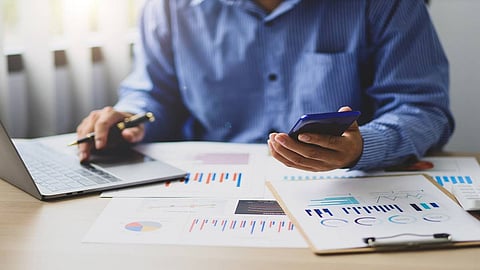 IIT Delhi graduate quits bank job