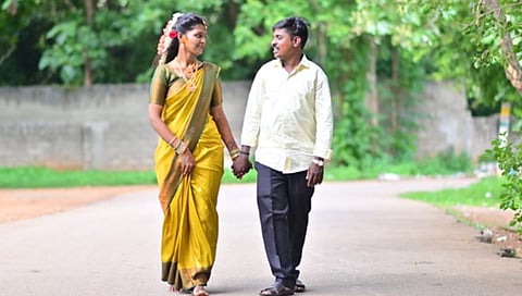 Man kills wife with axe and surrender to Police in Mysuru