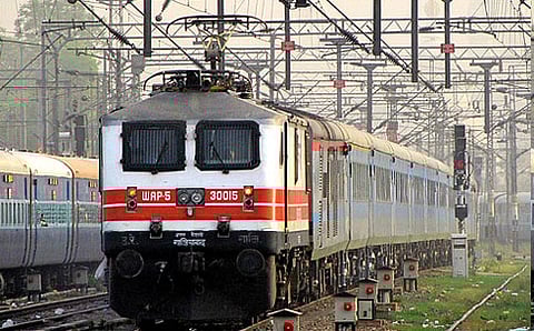 ರೈಲು ಪ್ರಯಾಣ ದುಬಾರಿ ಸಾಧ್ಯತೆ