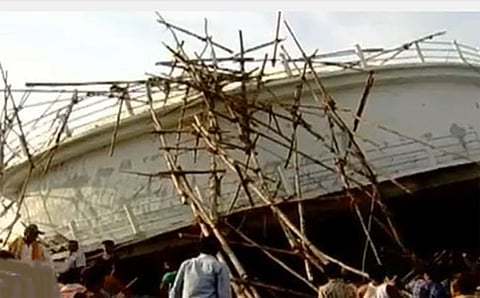 ನಿರ್ಮಾಣ ಹಂತದ ನೀರಿನ ಟ್ಯಾಂಕ್ ಕುಸಿತ