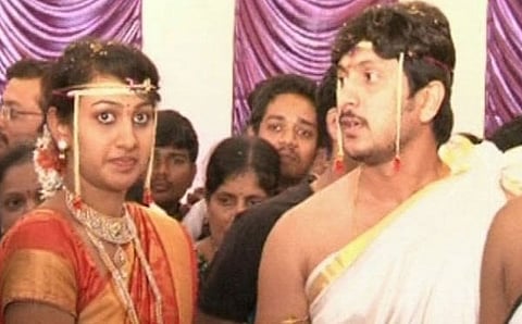 'ಎಕ್ಸ್ಕ್ಯೂಸ್ ಮಿ' ಚಿತ್ರದ ಮೂಲಕ ಸ್ಯಾಂಡಲ್ವುಡ್ಗೆ ಎಂಟ್ರಿ ಕೊಟ್ಟ ಅಜಯ್ ರಾವ್ ಅವರು ಡಿಸೆಂಬರ್ 18ರಂದು ಕೊಪ್ಪಳದಲ್ಲಿನ ದೇವಸ್ಥಾನವೊಂದರಲ್ಲಿ ಸ್ವಪ್ನ ಅವರೊಂದಿಗೆ ಸರಳವಾಗಿ ದಾಂಪತ್ಯ ಜೀವನಕ್ಕೆ ಕಾಲಿಟ್ಟರು.