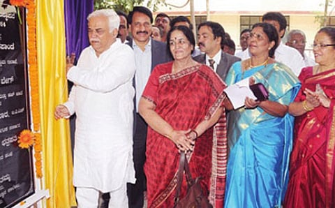 ಉನ್ನತ ಶಿಕ್ಷಣ ಸಚಿವ ಆರ್.ವಿ.ದೇಶಪಾಂಡೆ