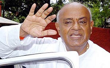 14ನೇ ಚುನಾವಣೆ- ದೇಶದಲ್ಲಿ ಯುಪಿಎ, ರಾಜ್ಯದಲ್ಲಿ ಬಿಜೆಪಿ