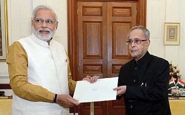 ರಾಷ್ಟ್ರಪತಿಯಿಂದ ಬಿಜೆಪಿ ಬಲವಷ್ಟೇ ಪರಿಗಣನೆ