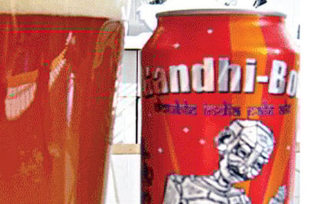 'ಗಾಂಧಿ ಬಾಟ್' ಎಂಬ ಹೆಸರಿನ ಬಿಯರ್ ಟಿನ್