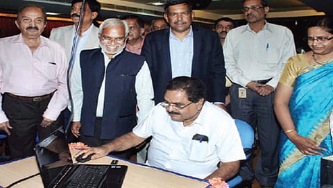 ಆನ್‍ಲೈನ್ ಮೂಲಕ ಪರಿಸರ ಪ್ರಮಾಣಪತ್ರ ವಿತರಿಸುವ ಎಕ್ಸ್ ಜೆನ್ ತಂತ್ರಾಂಶವನ್ನು ಪರಿಸರ ಸಚಿವ ಬಿ.ರಮಾನಾಥ ರೈ ಉದ್ಘಾಟಿಸಿದರು.