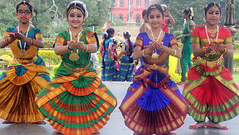 ಕಬ್ಬನ್ ಉದ್ಯಾ ನದಲ್ಲಿ ಸಂಗೀತ, ನೃತ್ಯಗಳ ಸಂಗಮ (ಕೃಪೆ : ಕೆಪಿಎನ್ )