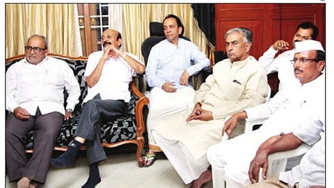 ಮಹಿಮಾ ಪಟೇಲ್ ನಿವಾಸದಲ್ಲಿ ನಡೆದ ಸಭೆಯಲ್ಲಿ ನಾಯಕರ ಚರ್ಚೆ